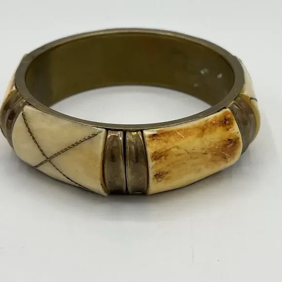 Stone Brass Women’s Cuff Bracelet Ivory Tone Slip On Boho Peasant Nature - Picture 2 of 13